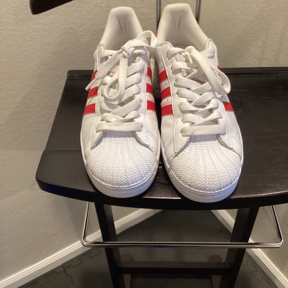 Adidas Men's Superstar Sneakers  Size 10